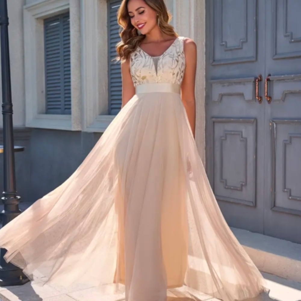Cream V-Neck Sleeveless Maxi Gown for Weddings